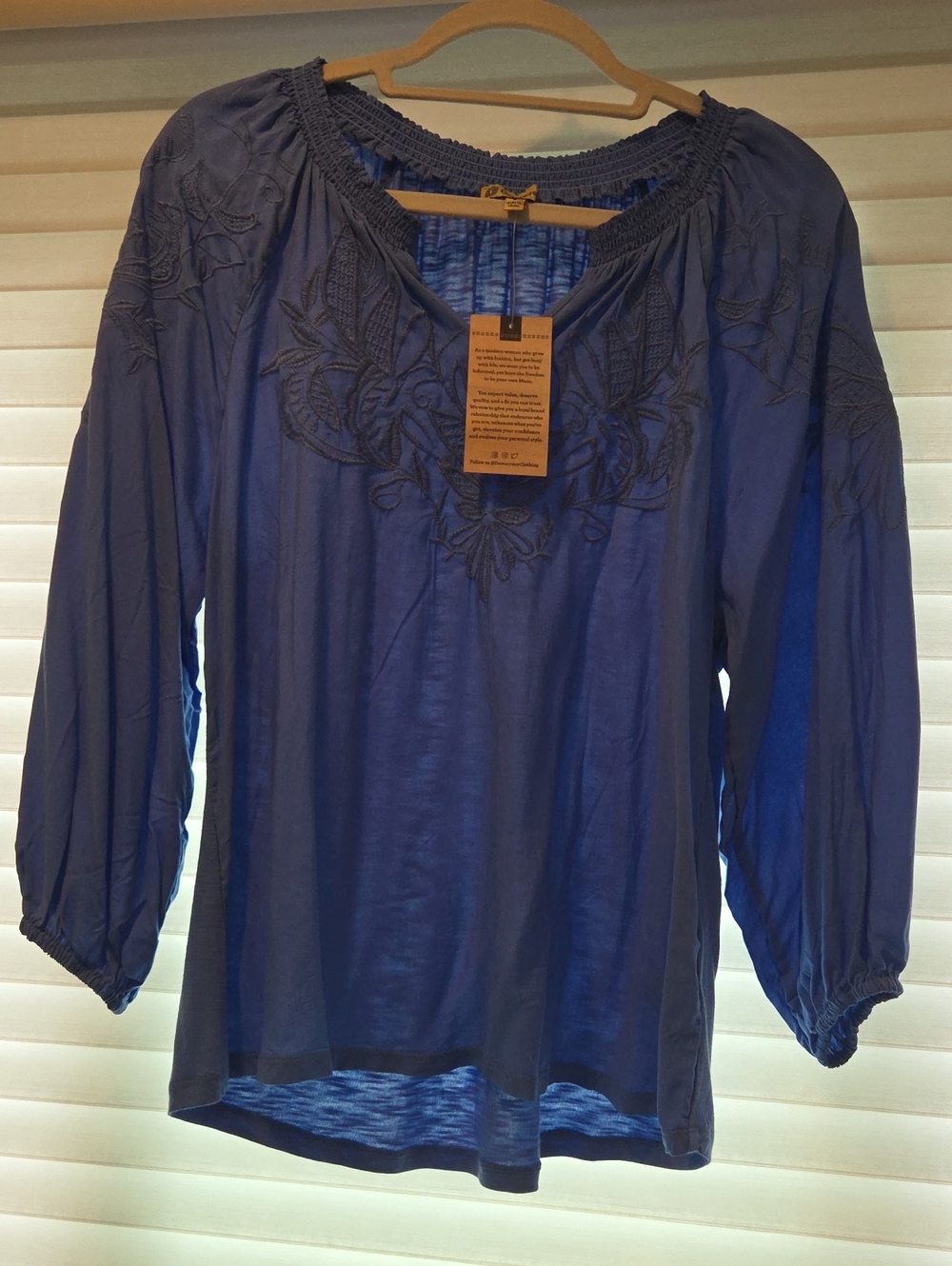 DEMOCRACY Women’s Small Blue Pullover Peasant Top. NWT